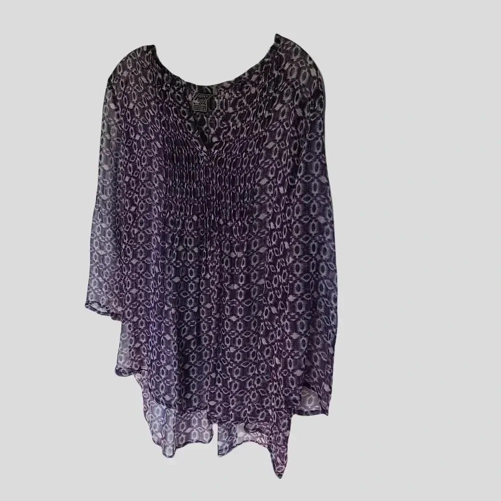 Casual studio women blouse size small purple/green /black